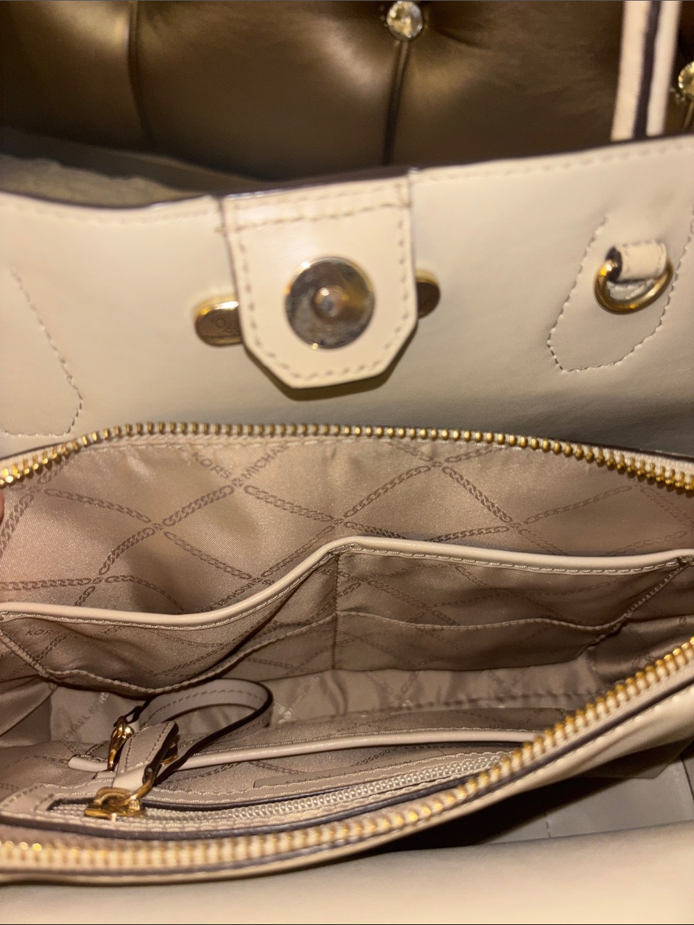 Michael Kors Beige Pebbled Leather Tote with Gold Charm & Wallet - Picture 6 of 11